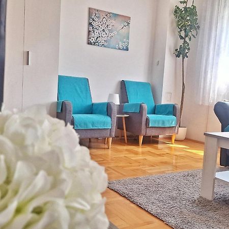 Dream Rental Pirot Apartman Esterno foto